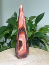 Load image into Gallery viewer, Sardonyx point— Stone of Strength &amp; Protection

