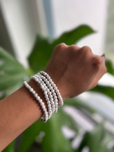 Load image into Gallery viewer, Howlite Bracelet 4mm
